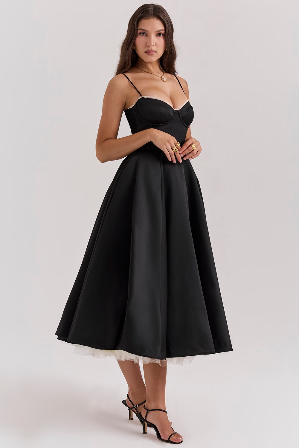 Robe de soirée femme à décolleté cœur | Midi