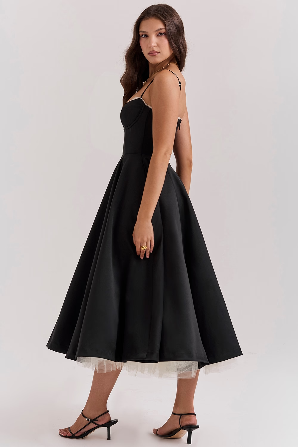 Robe de soirée femme à décolleté cœur | Midi