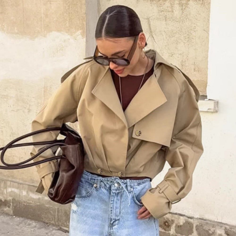 Trench-coat court kaki à large col pour femmes – Romana