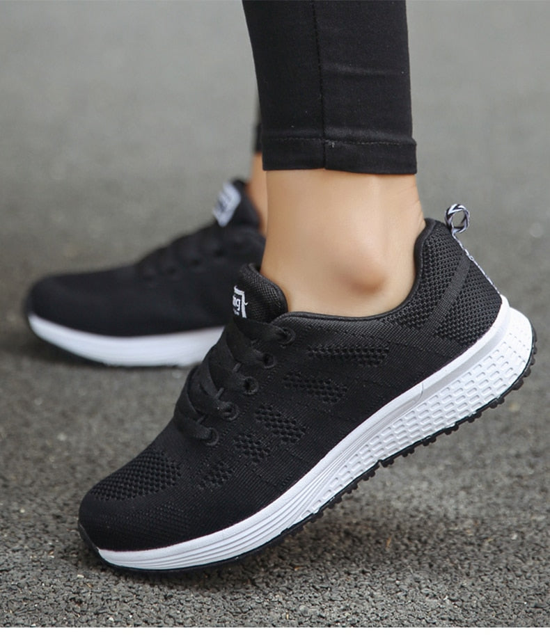 Baskets de course sportives pour femme | Lacets