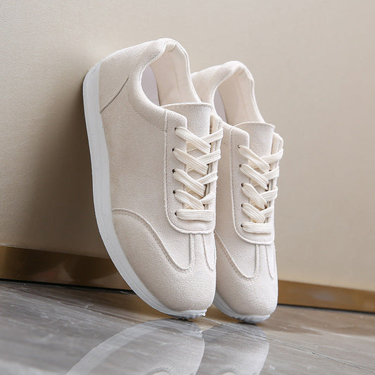 Baskets confortables blanches pour femme