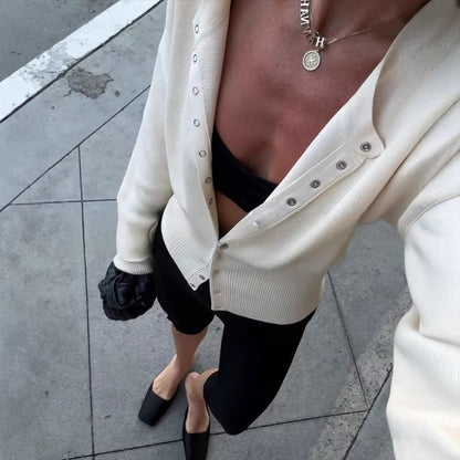 Cardigan tricoté à boutons et manches longues pour femmes - Claudia