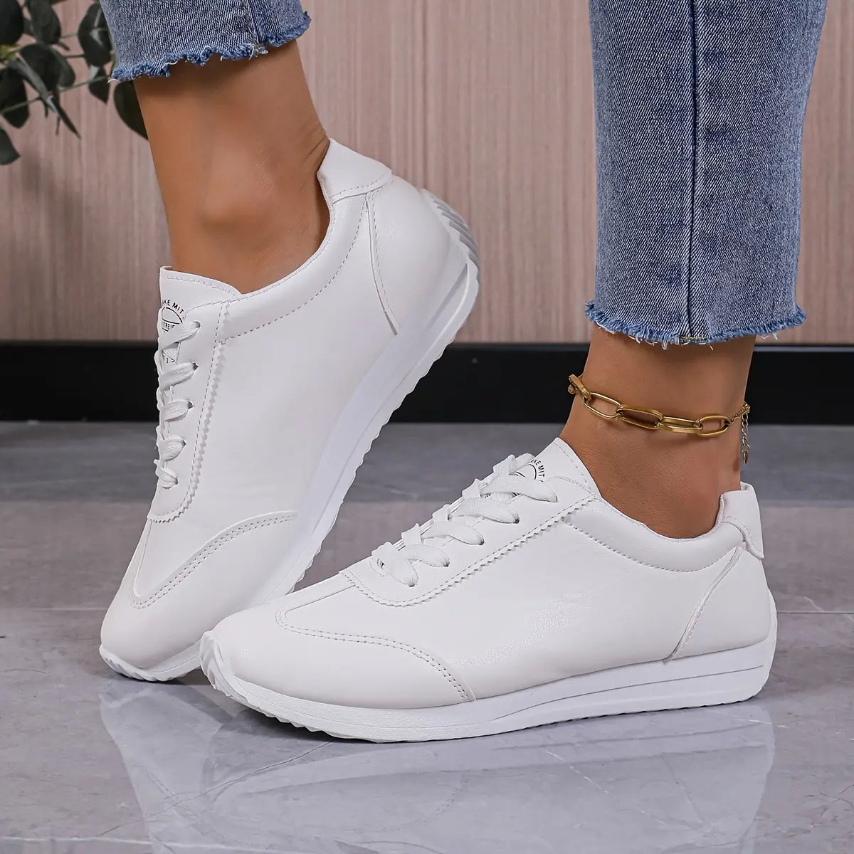Baskets confortables blanches pour femme