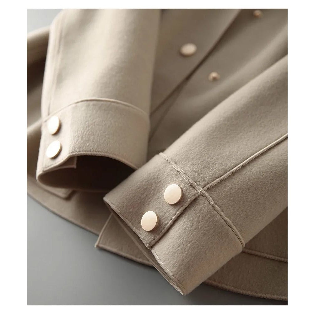 Veste courte à boutons et poches pour femmes - Daniela
