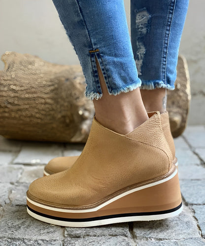 Stivali da donna alla moda in look trendy - Sarah