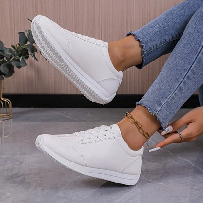 Baskets confortables blanches pour femme