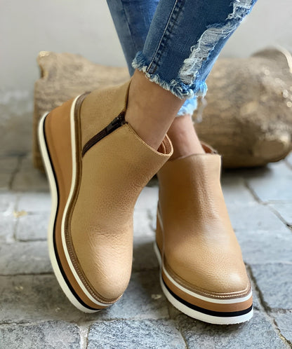 Stivali da donna alla moda in look trendy - Sarah