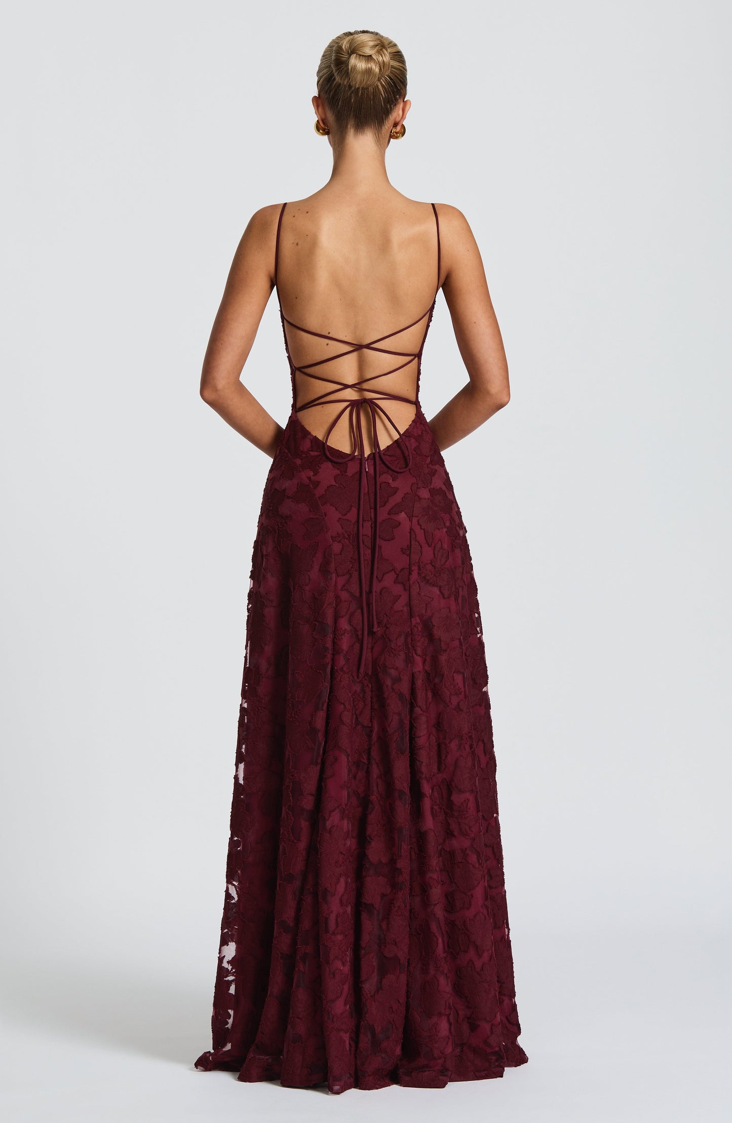 Robe maxi bretelles spaghetti invitée mariage femme