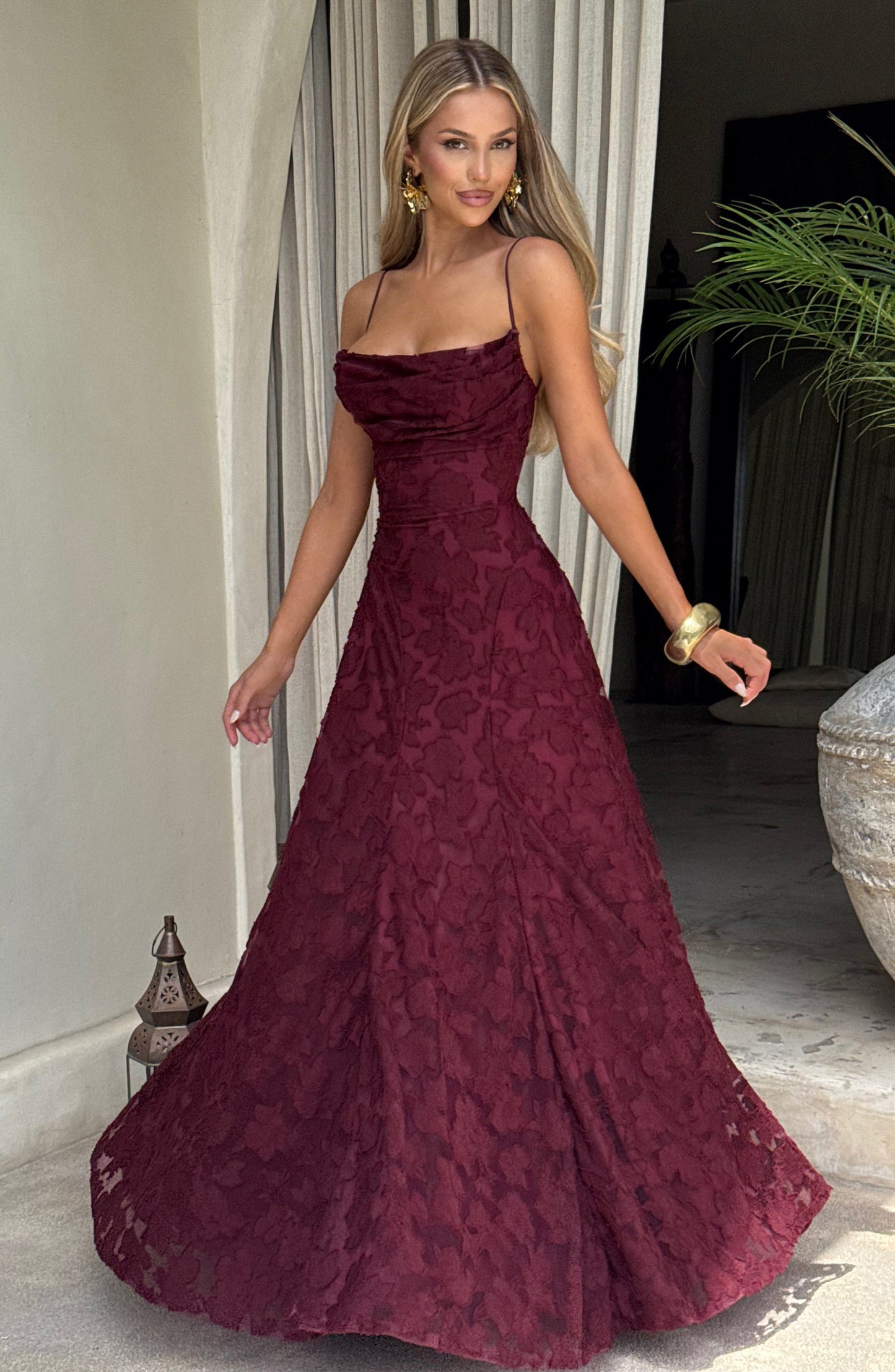 Robe maxi bretelles spaghetti invitée mariage femme