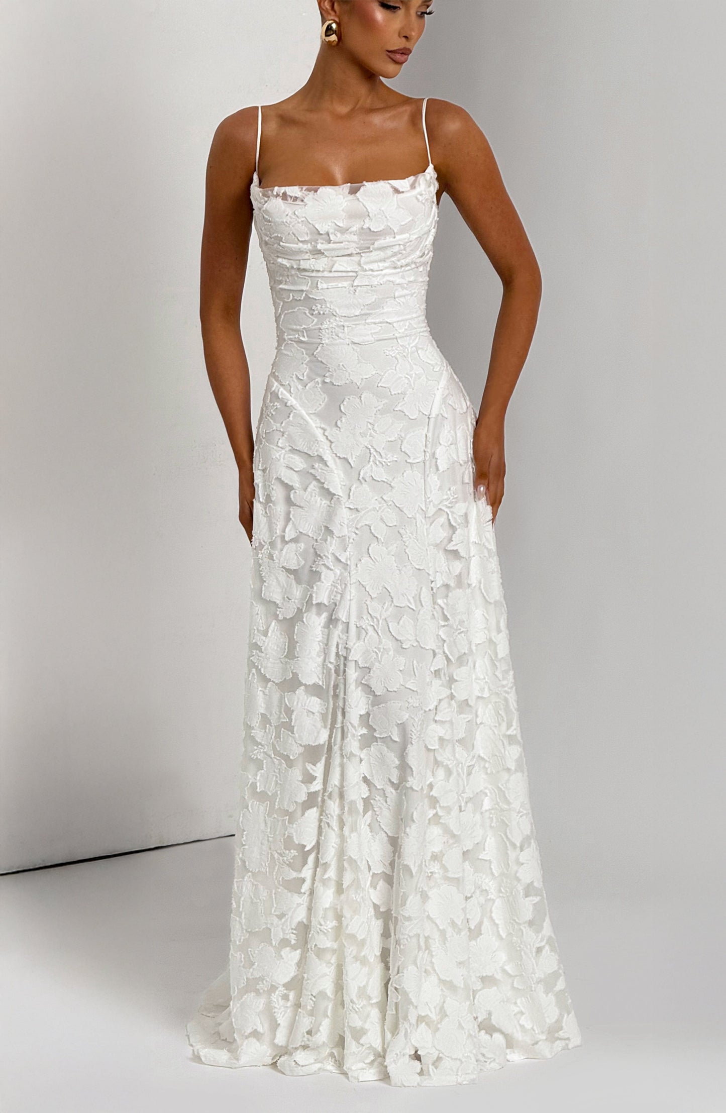 Robe maxi bretelles spaghetti invitée mariage femme