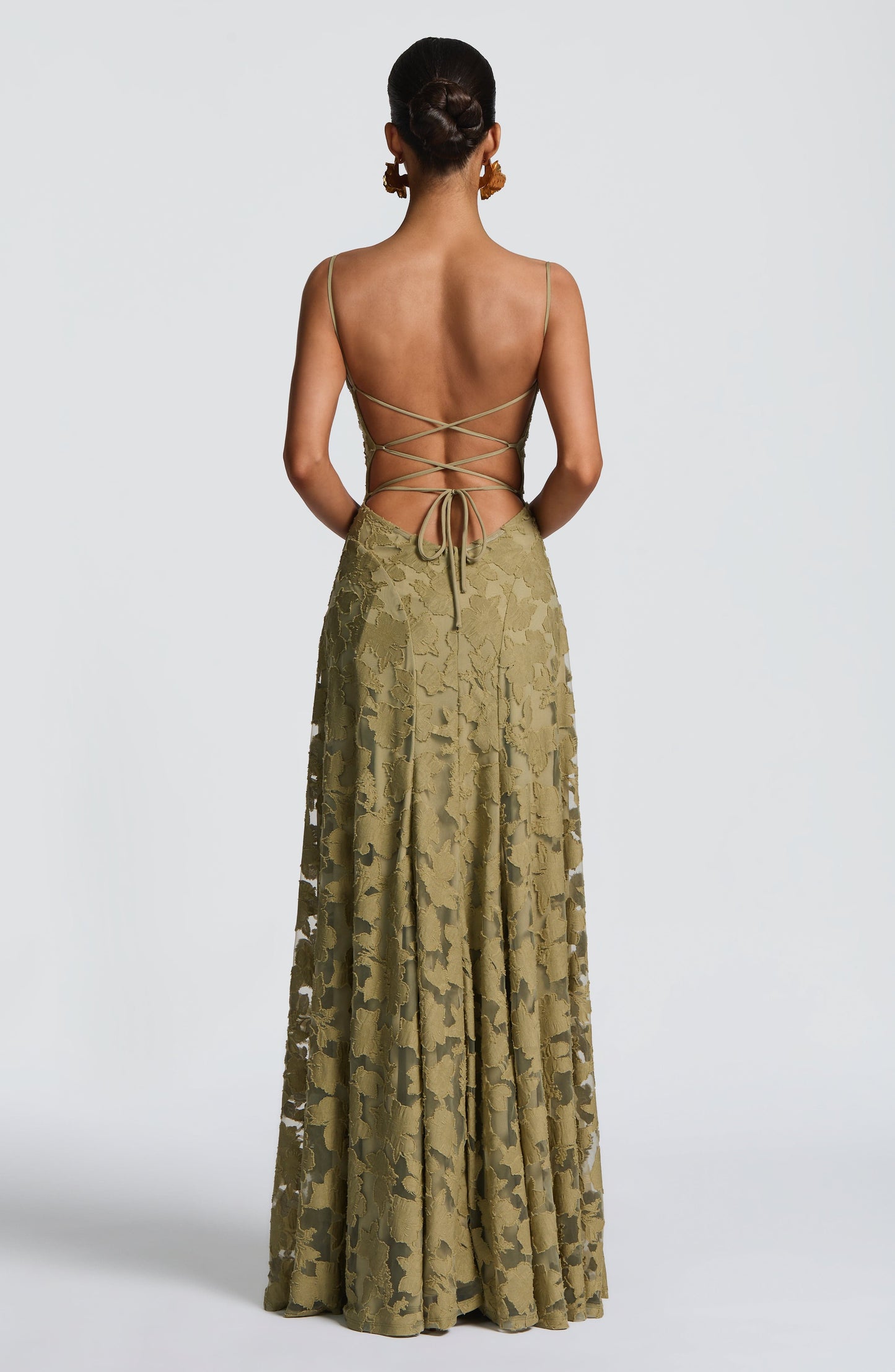 Robe maxi bretelles spaghetti invitée mariage femme