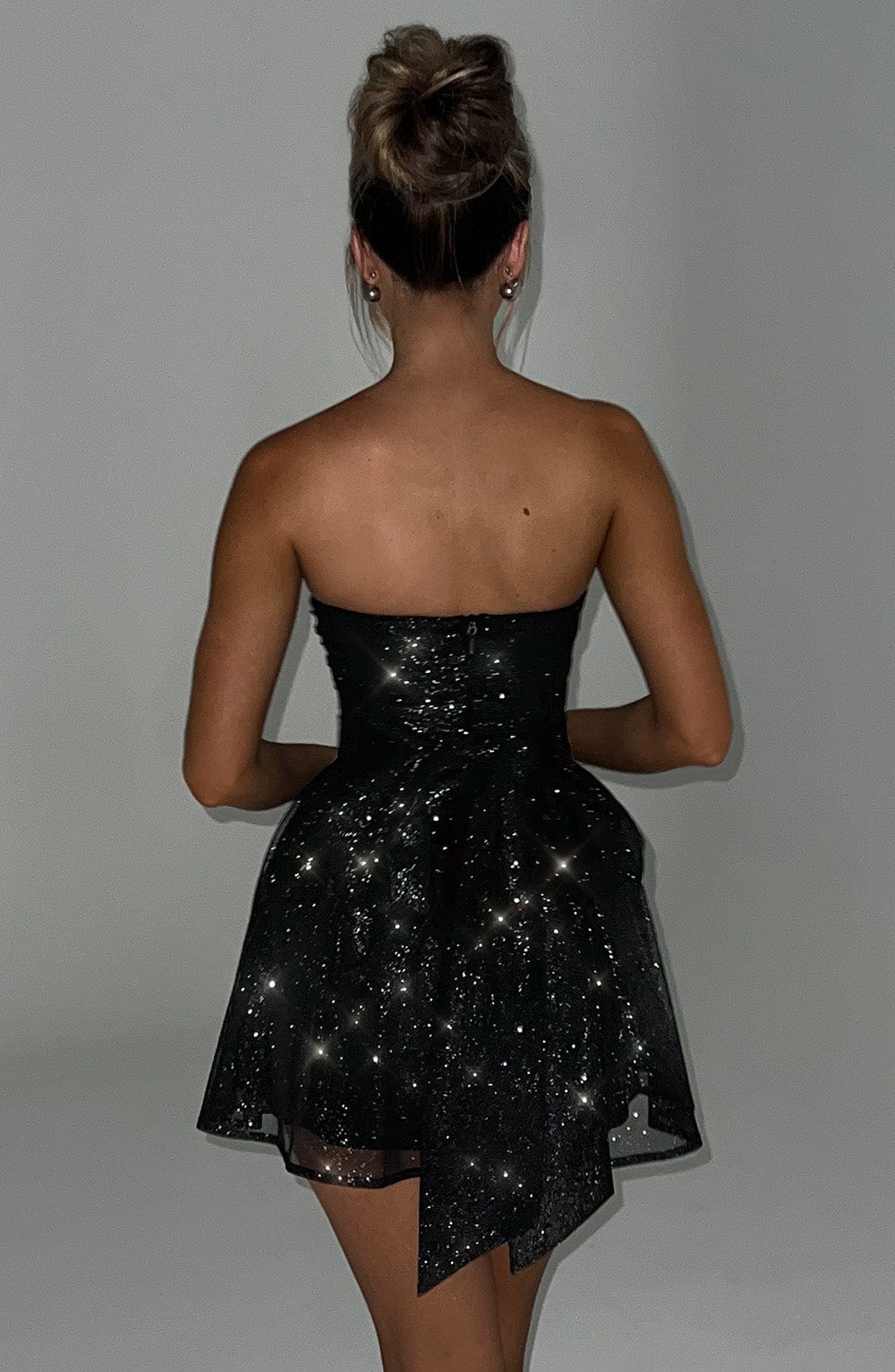 Robe cocktail mini bustier pailletée pour femmes